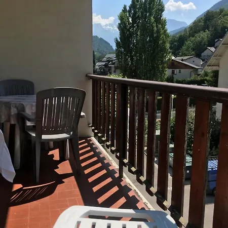 Au Pieds Des 3 Vallees Apartment *