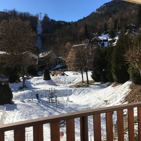 Au Pieds Des 3 Vallees Apartment *