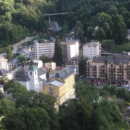 Au Pieds Des 3 Vallees